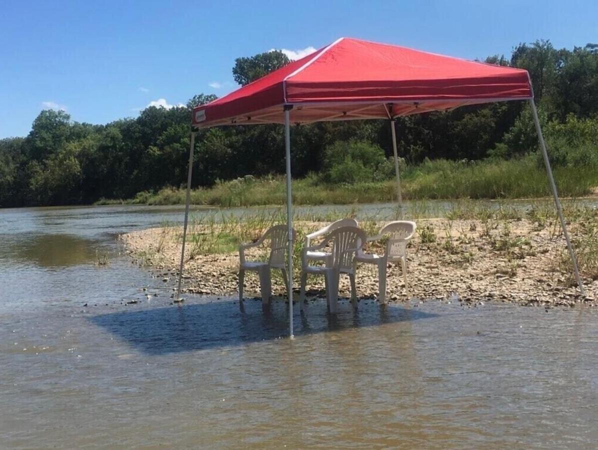 Stay On A 350-Acre Cattle Ranch! Brazos River! Tubing! Petting Zoo! Уедърфорд Екстериор снимка