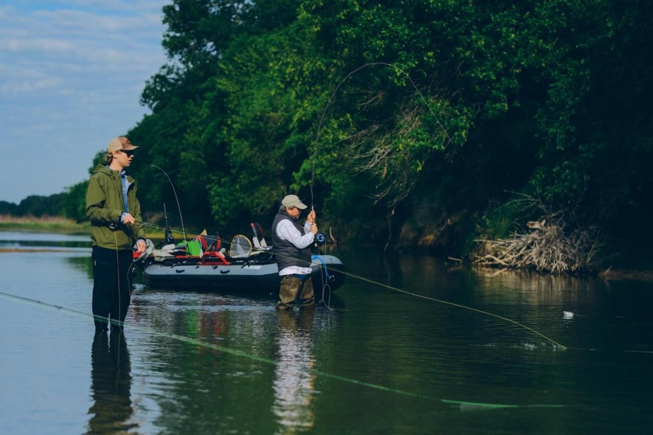 Stay On A 350-Acre Cattle Ranch! Brazos River! Tubing! Petting Zoo! Уедърфорд Екстериор снимка